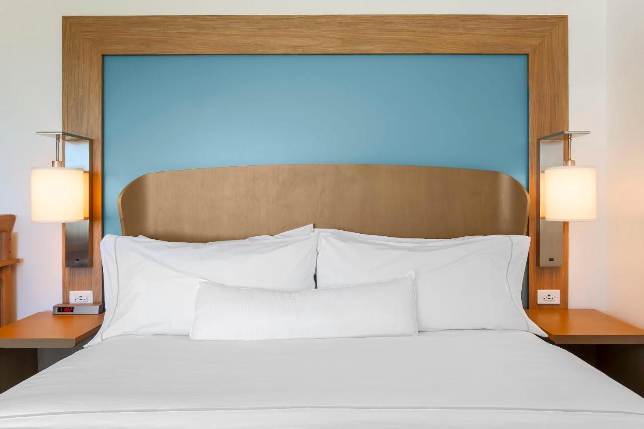 Отель Element Ontario Rancho Cucamonga Экстерьер фото