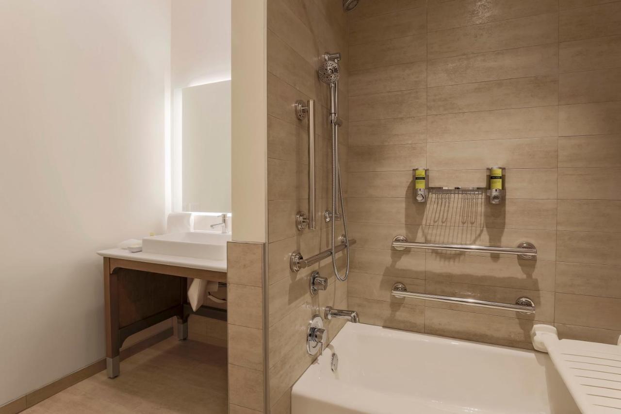 Отель Element Ontario Rancho Cucamonga Экстерьер фото