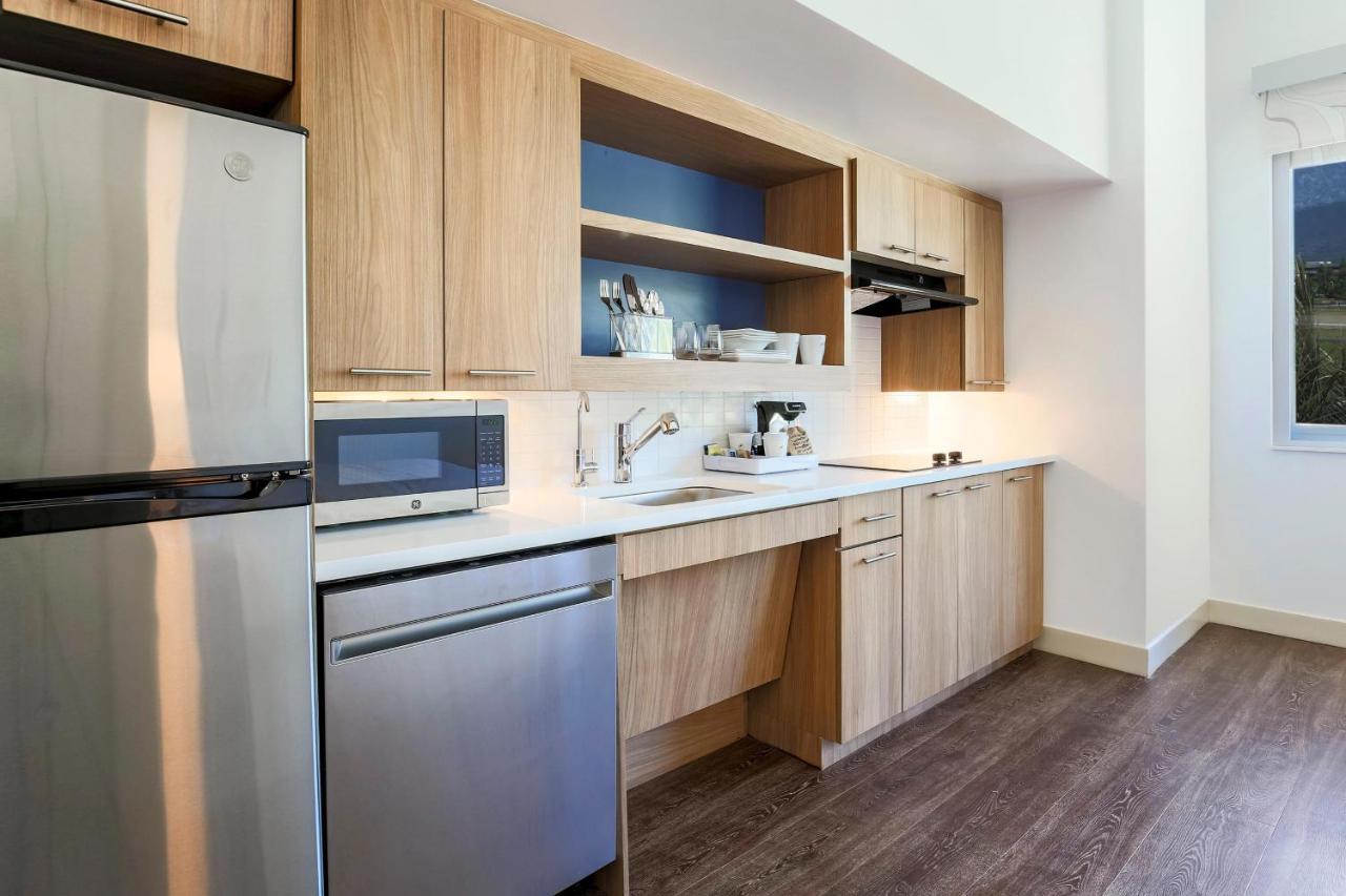 Отель Element Ontario Rancho Cucamonga Экстерьер фото