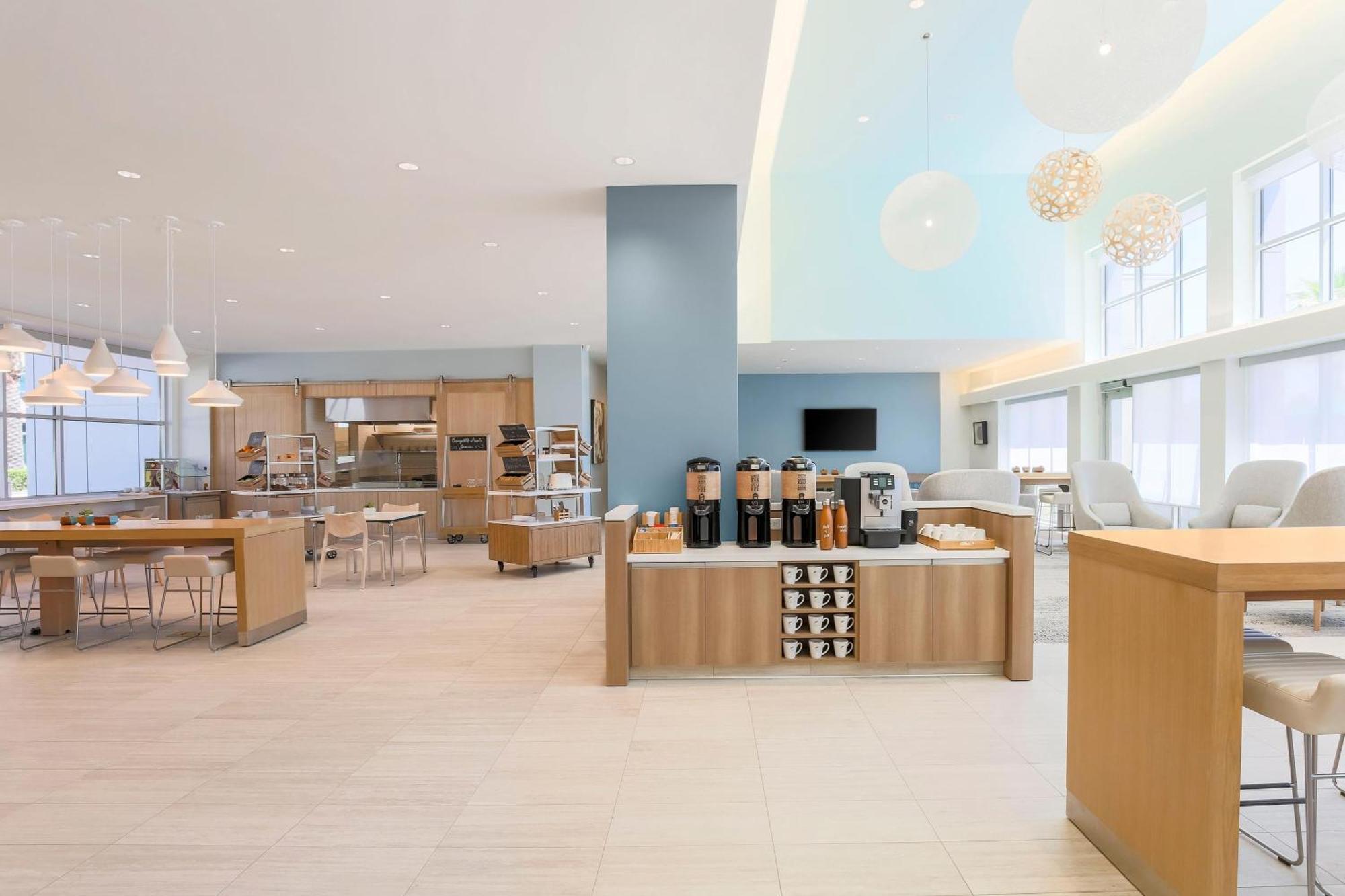 Отель Element Ontario Rancho Cucamonga Экстерьер фото